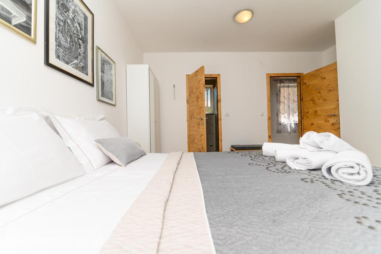 Rooms Forever Miholascica المظهر الخارجي الصورة